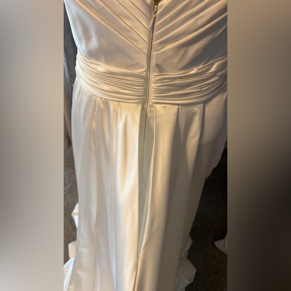 Mac Duggal White Dress - Picture 8 of 16